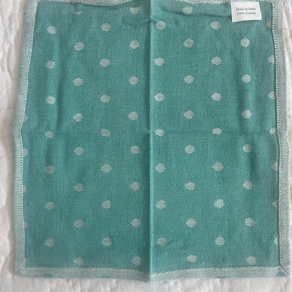 NWT Set of four kitchen linens - Picture 5 of 9